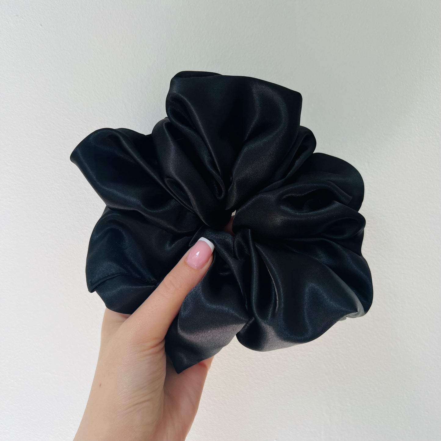 Noir Oversized Scrunchie
