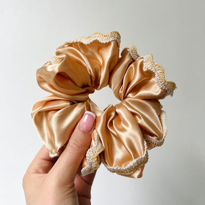 Honey Scrunchie