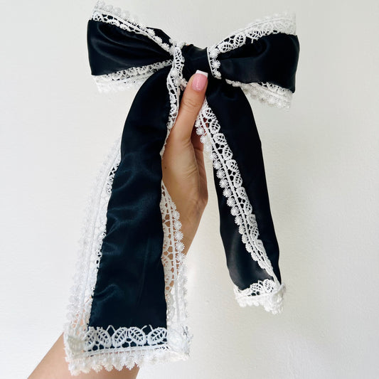 Noir Bow